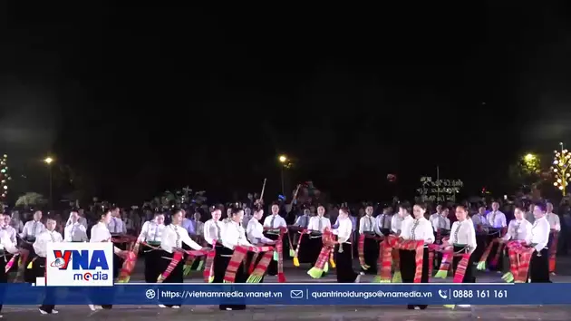 Ấn tượng Hội thi “Lung linh vòng Xòe” 2026