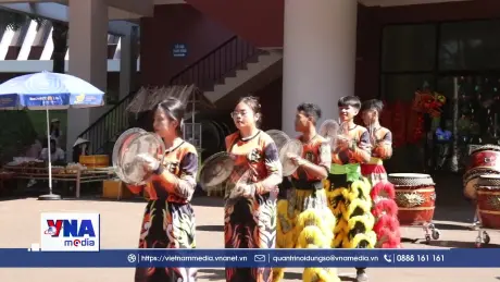 Văn hóa đại ngàn “níu chân” du khách