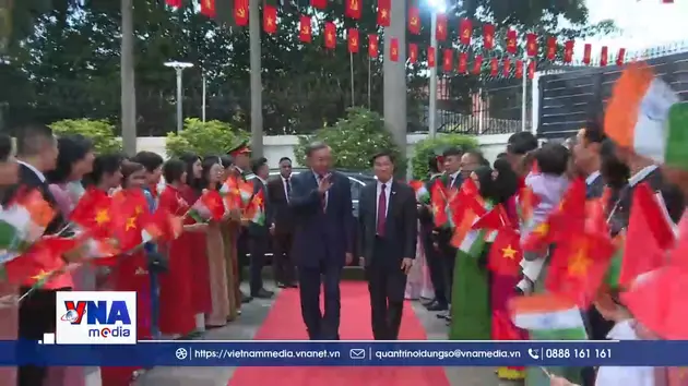 Tổng Bí thư, Chủ tịch nước Tô Lâm gặp gỡ cộng đồng người Việt Nam tại Ấn Độ