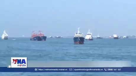 Mỹ tạm dừng chiến dịch hộ tống tàu qua eo biển Hormuz