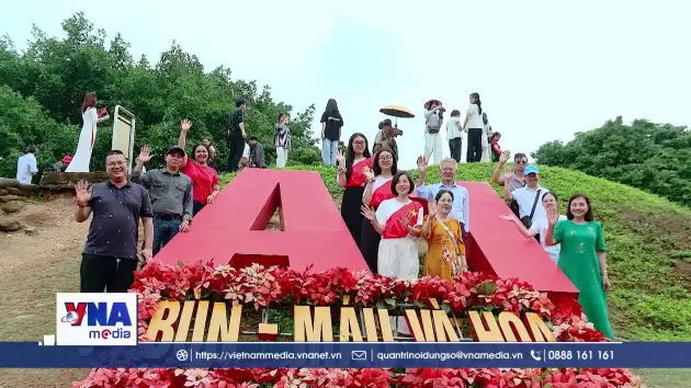 Tháng Năm trên mảnh đất Điện Biên lịch sử