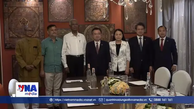 Trưởng ban Chính sách, chiến lược Trung ương tiếp lãnh đạo các Đảng Cộng sản Ấn Độ
