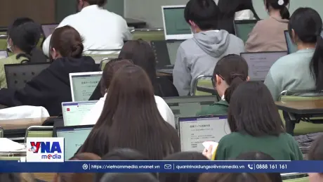 Sinh viên Nhật Bản đối mặt áp lực chi phí học đại học