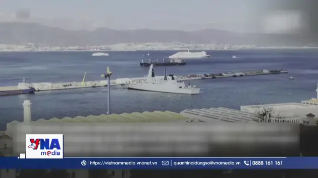 Anh triển khai tàu chiến đến eo biển Hormuz