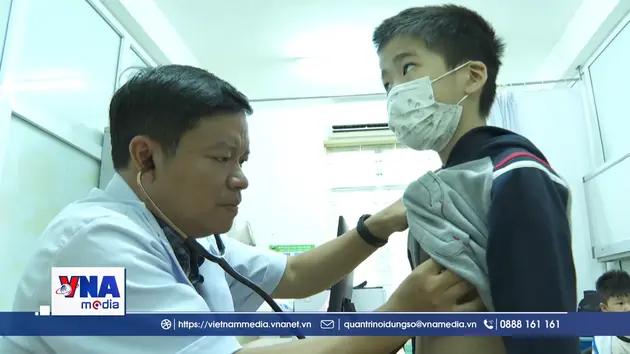 Khám sàng lọc bệnh tim miễn phí cho hàng trăm trẻ em tại Điện Biên