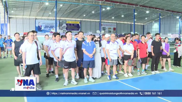 Cộng đồng người Việt tại Lào kỷ niệm 136 năm sinh nhật Bác Hồ