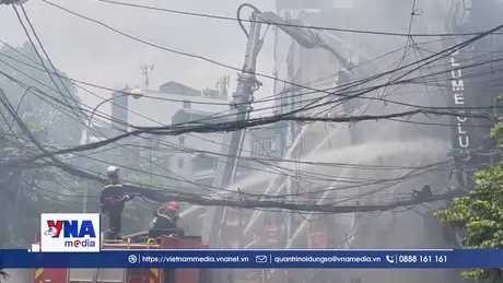 Nhanh chóng khống chế đám cháy tại phường Từ Liêm (Hà Nội)