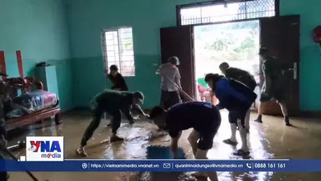 Bộ đội Biên phòng hỗ trợ nhân dân khắc phục hậu quả mưa lũ