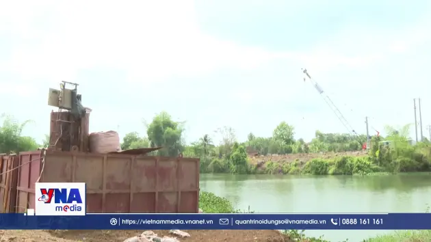 Sớm di dời đường điện, đảm bảo tiến độ thi công dự án cầu Nha Bích