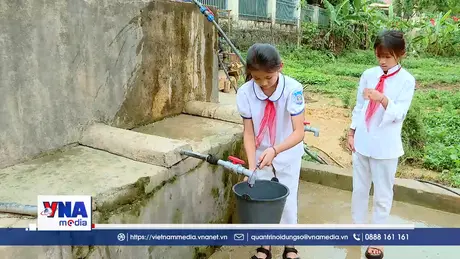 Đảm bảo nước sinh hoạt hợp vệ sinh cho học sinh vùng cao