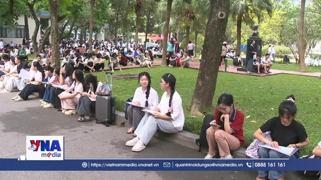 Hàng chục nghìn thí sinh tranh suất đại học sớm vào ngành sư phạm