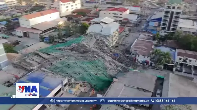 Sập nhà đang xây dựng ở Philippines, hàng chục người nghi mắc kẹt