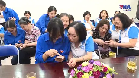 Dòng chảy công nghệ ngày 27/5: Để người cao tuổi không bị bỏ lại giữa guồng quay công nghệ