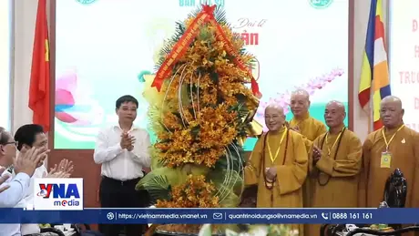 Phó Thủ tướng Nguyễn Văn Thắng chúc mừng Đại lễ Phật đản tại Huế