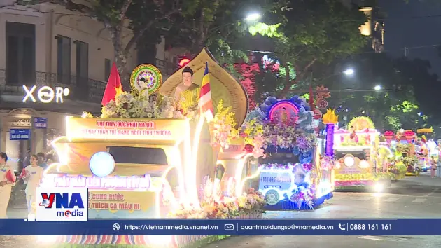 ĐÔNG ĐẢO PHẬT TỬ ĐÓN RƯỚC XÁ LỢI PHẬT TẠI CHÙA QUÁN SỨ