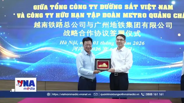 Hợp tác chiến lược khai thác đường sắt điện khí hóa và đào tạo nhân lực