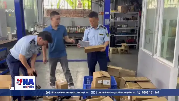 Phát hiện hơn 800 phụ tùng ô tô nghi giả mạo nhãn hiệu