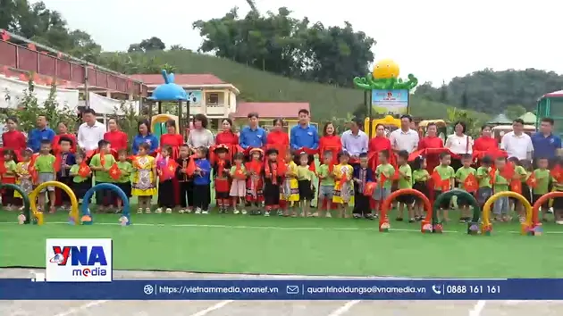 Tuổi trẻ các cơ quan Đảng Trung ương chung tay tái thiết vùng vùng bão lũ