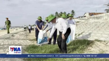 Đắk Lắk: Ra quân làm sạch bãi biển, nâng cao nhận thức bảo vệ môi trường
