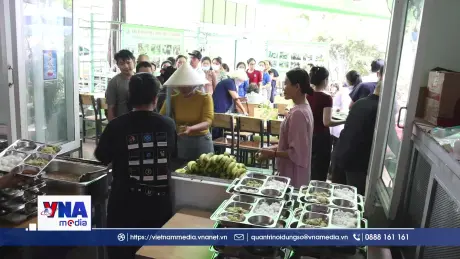 Nhà ăn hạnh phúc – Góc nhỏ yêu thương giữa lòng phố thị