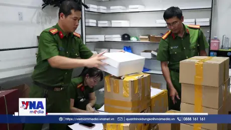 Triệt phá đường dây sản xuất hàng hiệu giả lớn chưa từng có