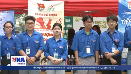 Áo xanh tiếp sức sĩ tử