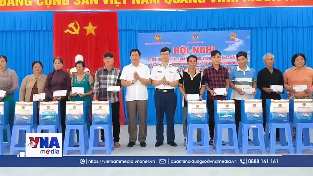 Cảnh sát biển Việt Nam đồng hành với ngư dân