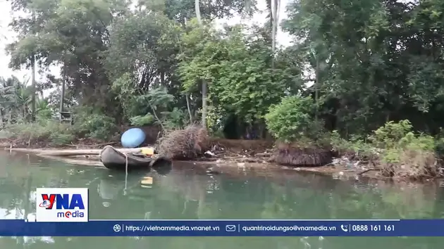 Khẩn cấp ứng phó sạt lở bờ sông Trà Khúc trước mùa mưa bão