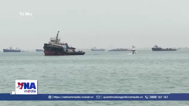 Tàu chở dầu đầu tiên hướng tới eo biển Hormuz