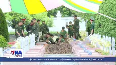 Lấy mẫu xác định danh tính liệt sĩ tại Nghĩa trang liệt sĩ Him lam