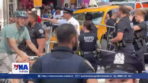 Nổ súng tại Quảng trường Thời đại thành phố New York