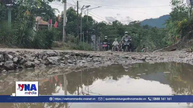 Tuyến “độc đạo” đi Cửa khẩu Nam Giang bị hư hỏng nghiêm trọng