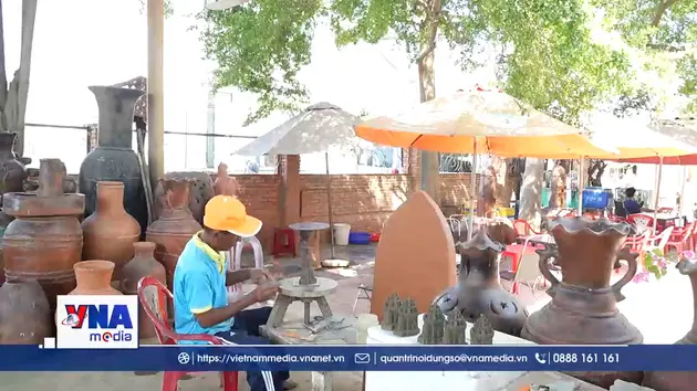 Sức sống làng gốm Chăm Bàu Trúc