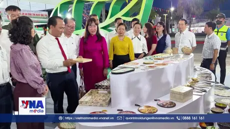 Khai mạc Hội chợ Triển lãm sản phẩm công nghiệp nông thôn