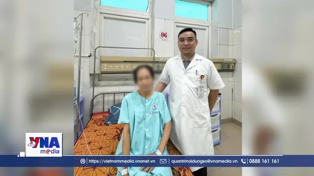 Phẫu thuật cắt khối u buồng trứng “khủng” nặng 5 kg
