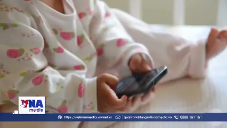Cảnh báo tác hại của màn hình điện tử đối với trẻ em