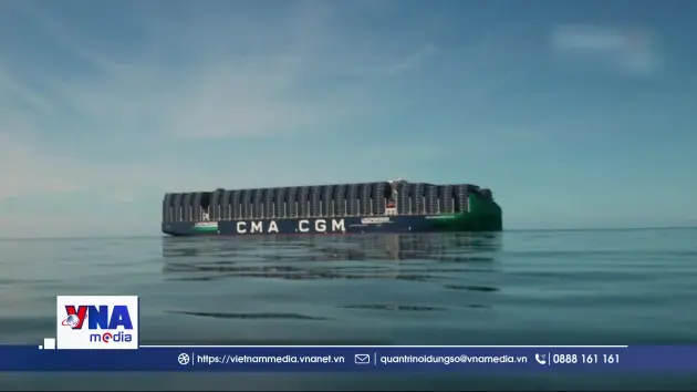Tàu container chạy bằng LNG lớn nhất thế giới khai thác tuyến Á – Âu