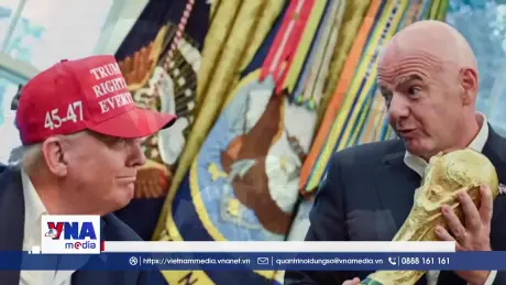 Tổng thống Trump yêu cầu FIFA xem xét thẻ đỏ của sao tuyển Mỹ