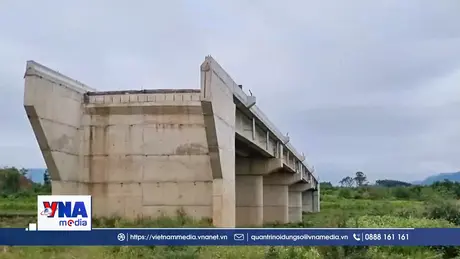Nghệ An - Cầu xây xong gần 1 năm vẫn chờ đường dẫn