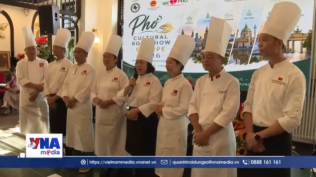 Mang hương phở Việt Nam đến với bạn bè Đức