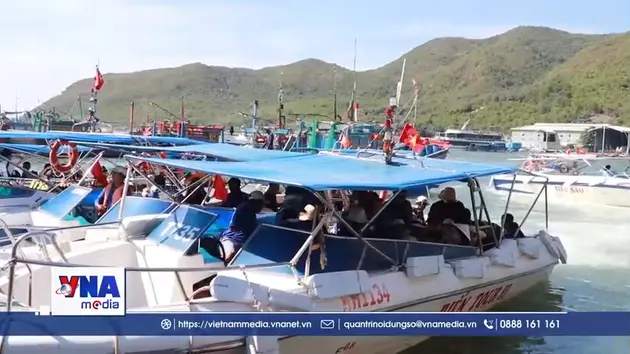 Khánh Hòa siết chặt an toàn tàu du lịch trên vịnh Nha Trang