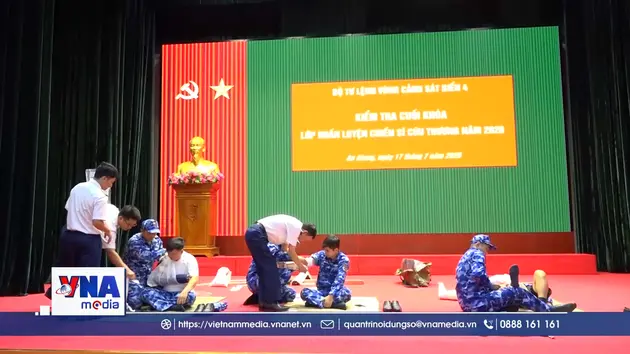 Bộ Tư lệnh Vùng Cảnh sát biển 4 huấn luyện lớp chiến sĩ cứu thương