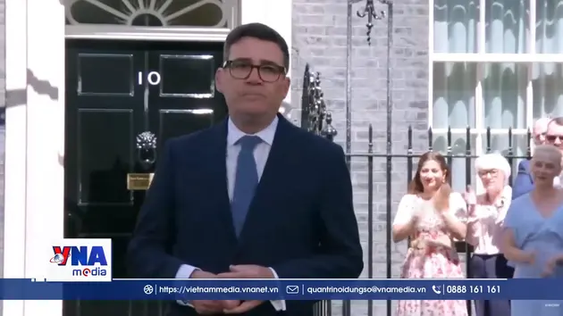 Chân dung Tân Thủ tướng Anh Andy Burnham