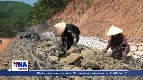 Quảng Ngãi khắc phục điểm sạt lở trên tuyến ĐH74