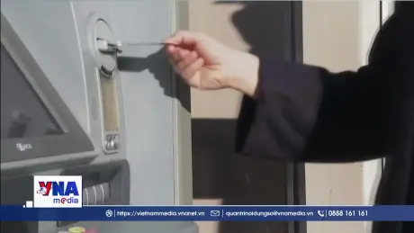 ECB giữ nguyên lãi suất