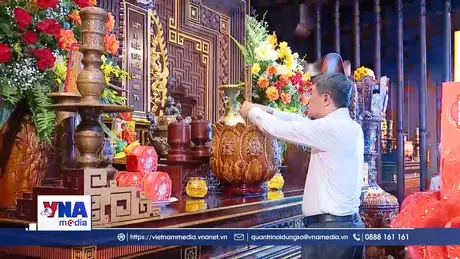 Thủ tướng Lê Minh Hưng tri ân Chủ tịch Hồ Chí Minh và các Anh hùng liệt sỹ tại Điện Biên