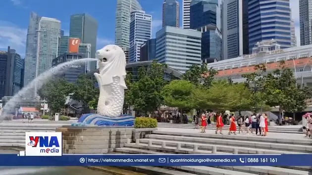 Singapore thắt chặt chính sách tiền tệ