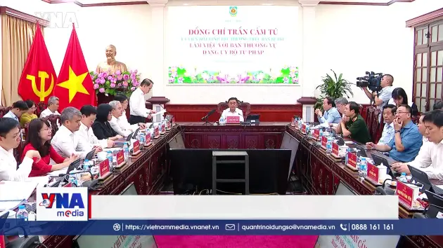 TTBBT Trần Cẩm Tú làm việc với Ban Thường vụ Đảng ủy Bộ Tư pháp