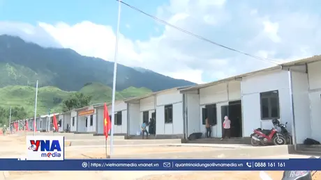 Lai Châu bàn giao 7 căn nhà đầu tiên cho người dân vùng lũ Mường Than