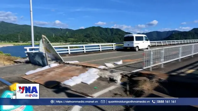 Nhiều nhà máy và cảng biển tại Kumamoto phải đóng cửa